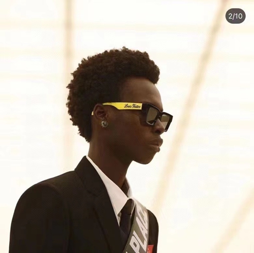 ルイヴィトンサングラス正面デザイン